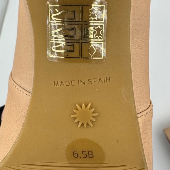 NWT Stuart Weitzman Yuliana 60 Nappa Leather Heeled Boots Adobe Beige Size 6.5 - Picture 16 of 16